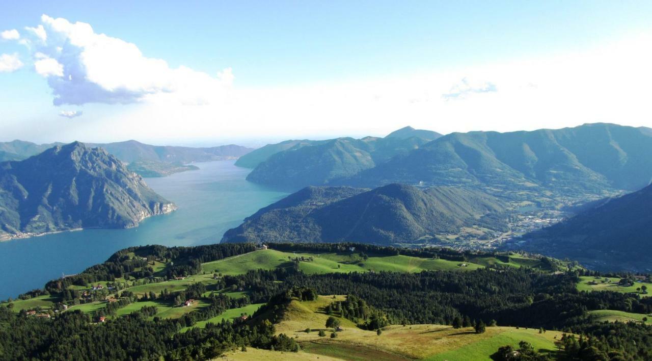 Panorama Verde Lago - Mountain Lake Iseo Hospitality Bossico Esterno foto